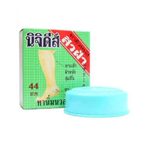 Crème pour les mains et les pieds Nichidi pour peau fissurée à la cire d’abeille, 15 g